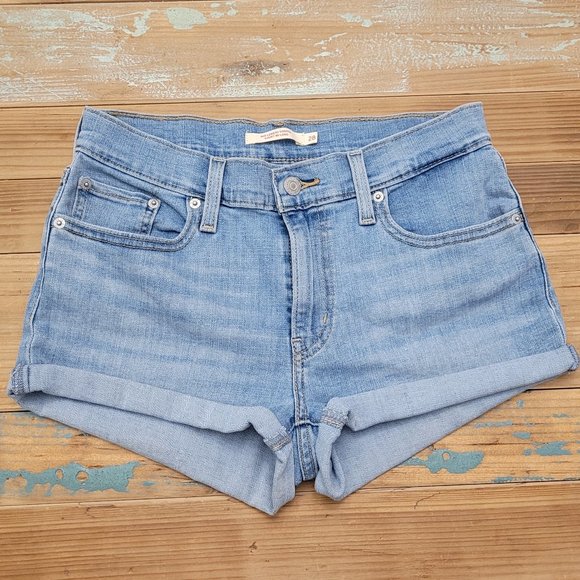 Levi's Jean Shorts & T-shirt Combo - Picture 2 of 6